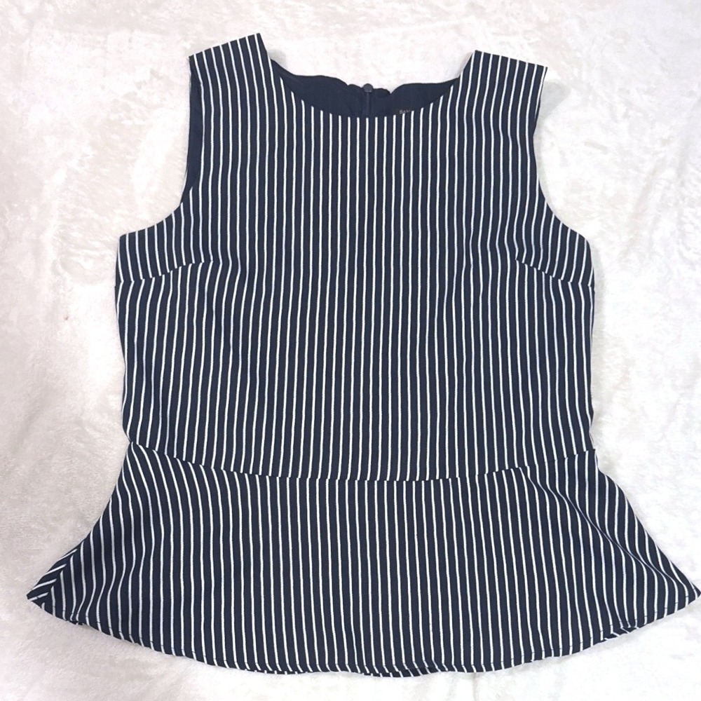 Banana Republic Womens Peplum Top Sz 8 Navy Blue White Striped Sleeveless Blouse